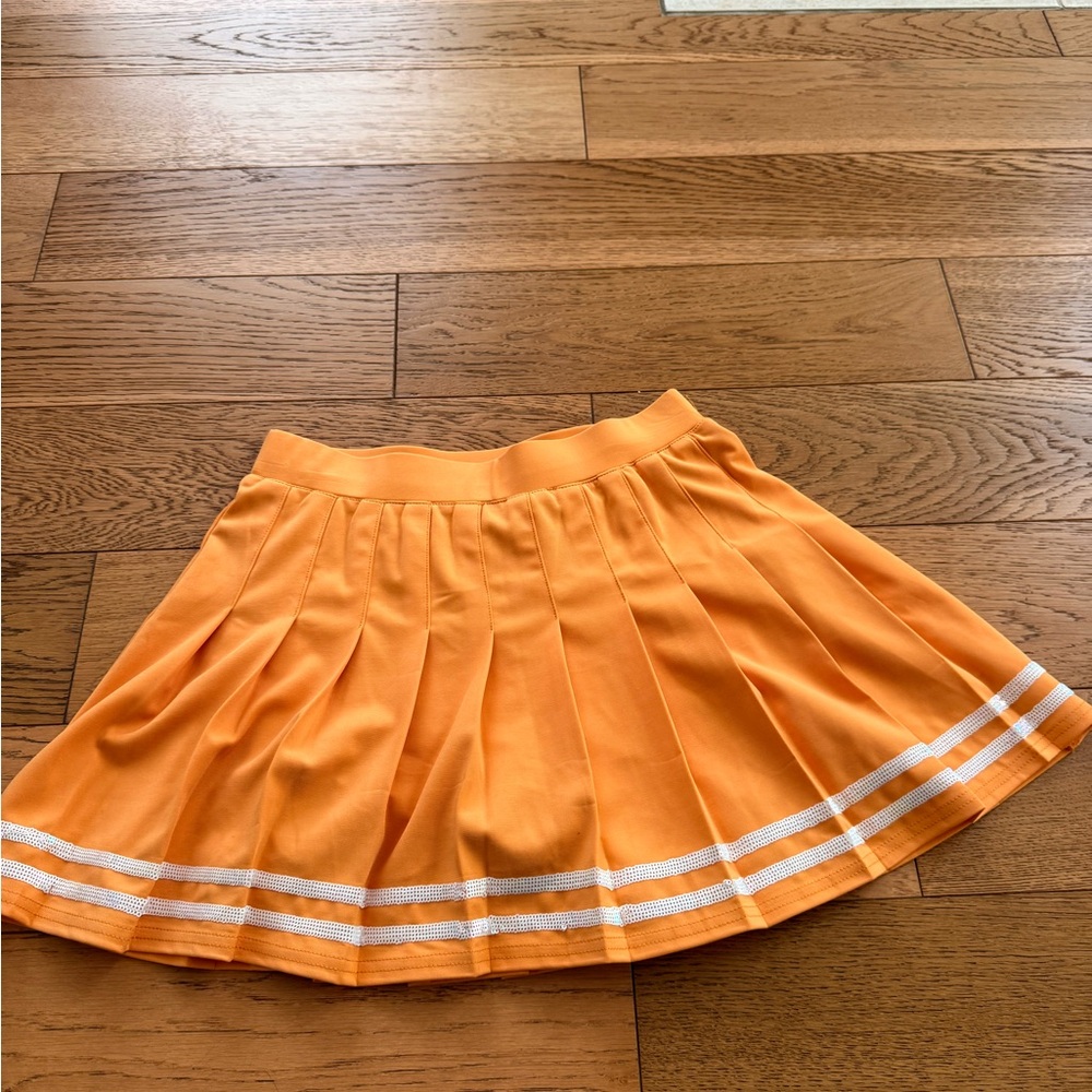 FANTASTIC FAWN NEW SMALL Orange Mini SKORT with Pleats NWOT